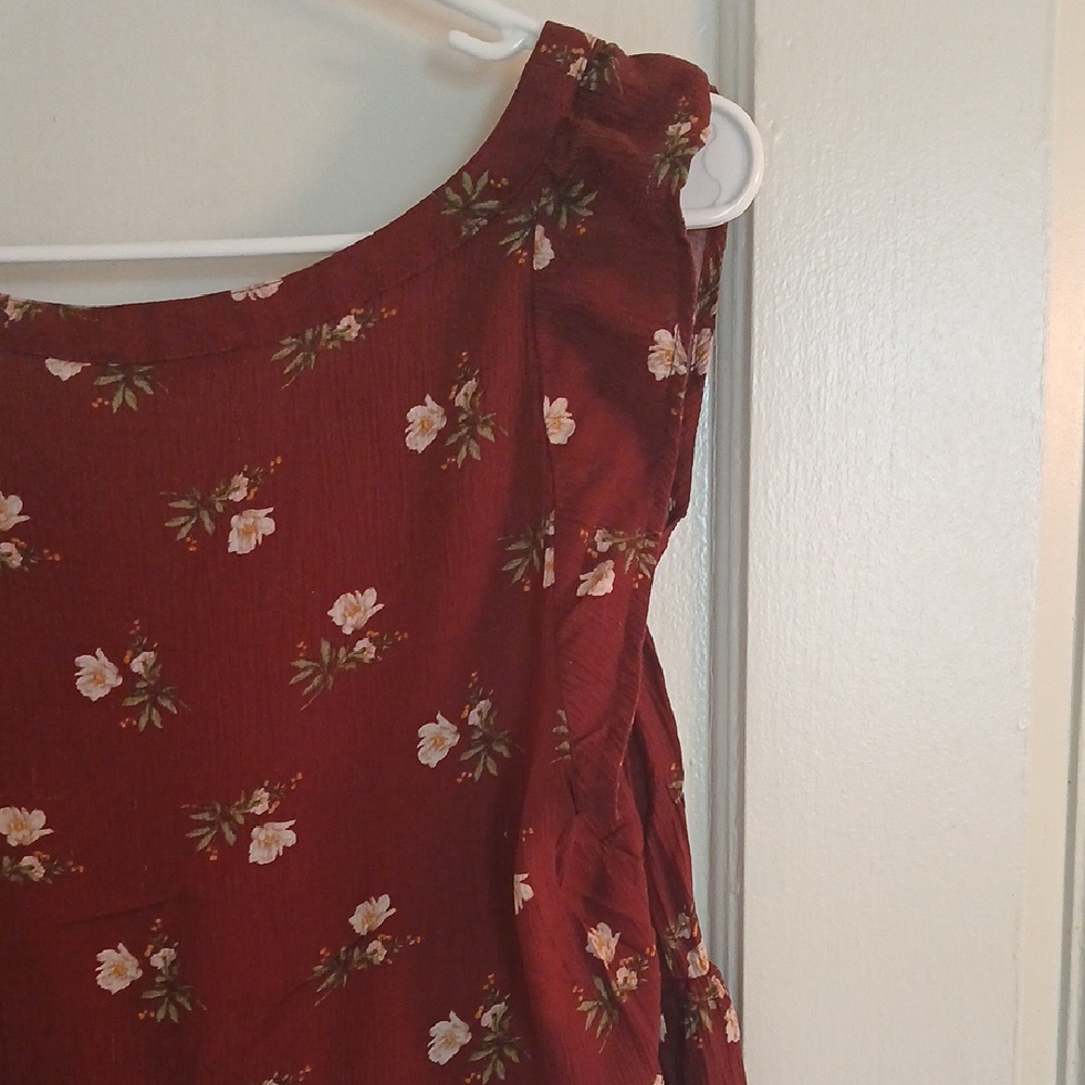 American Eagle Outfitters Flutter Sleeve Blouse - Picture 6 of 9